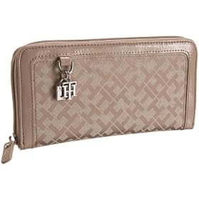 Tommy Hilfiger Deming Large Zip-Around Wallet
