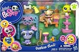 Littlest Pet Shop Figures Themed Playset Stroll in Central Park Sunshine Stroll