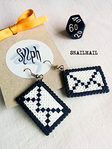 Hama pixel jewelry - Snailmail