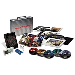 【10,000セット限定生産】『ブレードランナー』製作25周年記念 アルティメット・コレクターズ・エディション・プレミアム(5枚組み) [DVD]