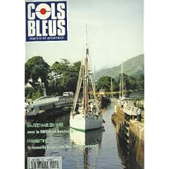 Cols bleus. hebdomadaire de la marine et des arsenaux n�2327 du 18 novembre 1995. plus forts que la mer par o. lefaivre / corymbe xx : la campagne africaine de la conserve par le med. des armees gireaud / mutin des loochs par le crp saudubray / ...