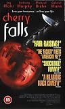 Review Entertainment in Video  / Cherry Falls [2000]