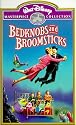 Bedknobs & Broomsticks (Walt Disney Masterpiece Collection) [VHS]