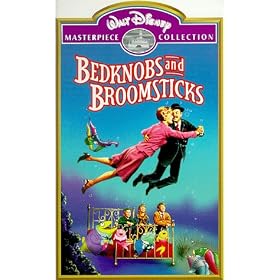 Bedknobs & Broomsticks (Walt Disney Masterpiece Collection) [VHS]