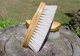 LEGENDS Tampico Curved-Back Grooming Brush