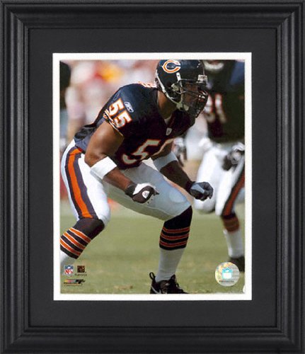 Lance Briggs Chicago Bears Framed Unsigned 8x10 Photograph