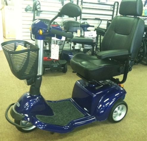 Pilot 2310 3-Wheel Electric Activecare Mobility Scoote 18