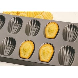 Chicago Metallic 26631 12-Cup Nonstick Madeleine Pan by Chicago Metallic