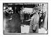 Newswire Photo (L): USKUB - King Servia - Welcomed by mayor