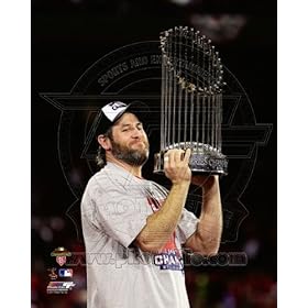  Lance Berkman - 2011 World Series Championship Trophy - MLB 8x10 Photo (St Louis Cardinals)