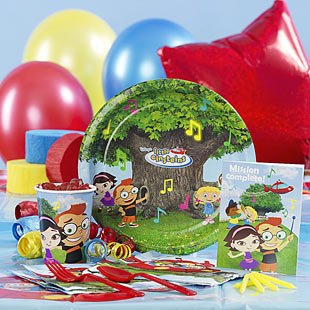 Finding Nemo Birthday Party Supplies on Finding Nemo Party Supplies     Deluxe Pack   Birthday Express   Party