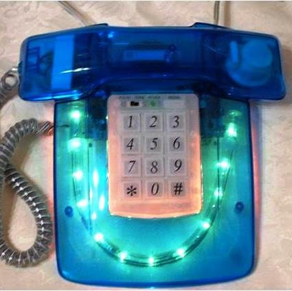発光機能搭載　おしゃれなライトアップ電話機　LT-40-ブルー