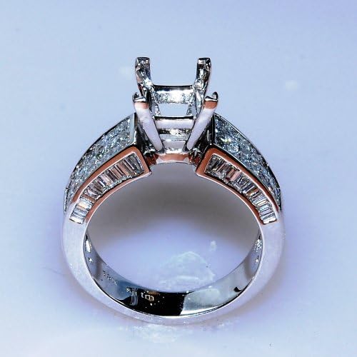 18kt White Gold Diamond Engagement Ring