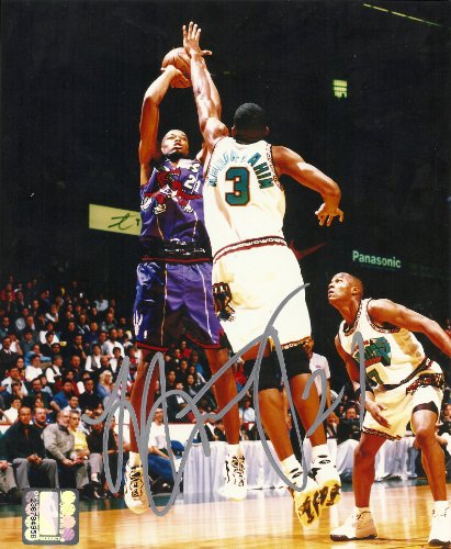 MARCUS CAMBY,TORONTO RAPTORS,NEW YORK KNICKS,SIGNED,AUTOGRAPHED,8X10,PHOTO,COA,RARE HARD TO FIND PHOTO