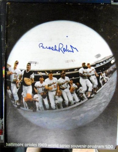 1969 World Series Program original (Mets vs. Orioles) Autographed/Hand Signed by Brooks Robinson Dav
