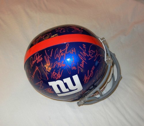2011-12 New York Giants Team Signed Full Size Helmet W/PROOF, Picture of The Players Signing For Us, New York Giants, NY, Eli Manning, Hakeem Nicks, Brandon Jacobs, Justin Tuck, Victor Cruz, And Many More, Super Bowl XLVI