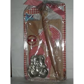 Click here to buy Little Country Kitchen, Baking and Cooking Set by Boley.