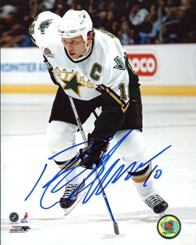 Brenden Morrow Autographed / Signed Dallas Stars White Jersey 8x10 Photo