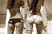 1art1 48107 Schöne Frauen - Beach Bums Von Jason Ellis Poster (91 x 61 cm)