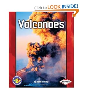 Volcanoes (Pull Ahead Books) by Joelle Riley