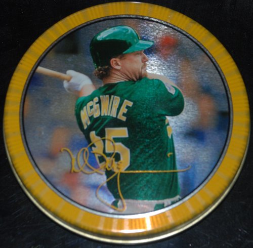 1997 Topps Screenplays Mark McGwire Oakland Athletics Baseball Card