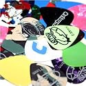 Plektren - Picks - Plektrum / 25er Set / gemischte Stärken & Ausführungen