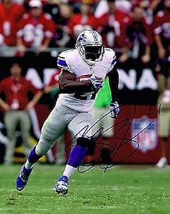 Autographed Reggie Bush Photograph - 8X10 COA - Autographed NFL Photos