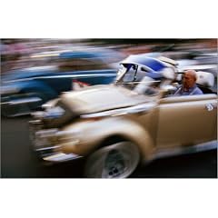 Poster 60 x 40 cm - "Old-timer in old car, Under den Linden." von Martin Moos / Lonely Planet Images - auch in anderen Gr��en und als Leinwandbild erh�ltlich