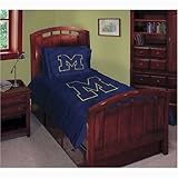 IMAGE OF Michigan Wolverines Twin/Full Comforter with Two Pillow Shams