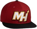 NBA Men's Miami Heat Flat Brim Fitted Hat - Tr02K, 7 1/8 , Fashion Color , Garnet & Black