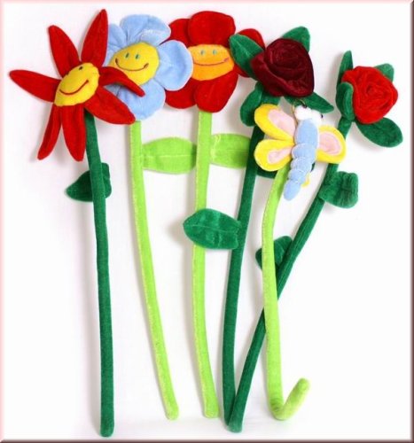 Deko-Blumen und Schmetterling