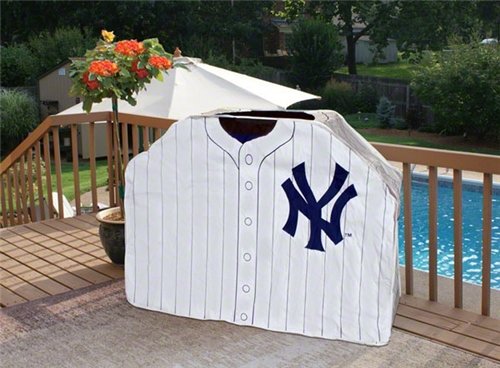 New York Yankees Deluxe Jersey Grill Cover