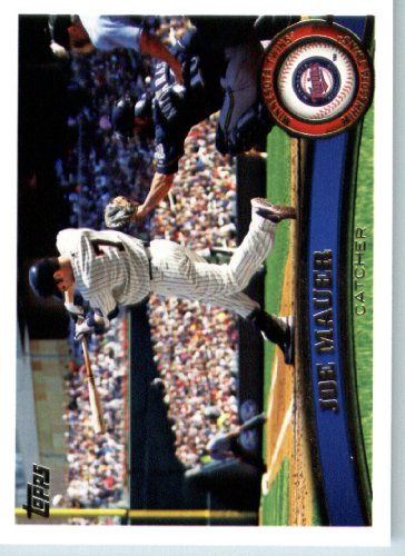 2011 Topps Baseball Card # 550 Joe Mauer - Minnesota Twins - MLB Trading Card (Series 2) in a Protective Screwdown Case