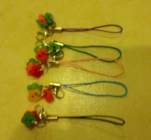 100 Pcs - Assorted Color Mobile Phone Straps with Lobster Clasps 100 Pcs - Assorted Color Mobile Phone Straps with Lobster Clasps