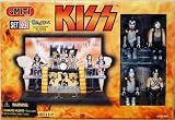 Eigenschaften SEG KISS / KISS 2002 - Spencer Gifts 'GENE SIMMONS w/ BLOOD' Exclusive - SMITI Playset - Super STAGE mit Gene Simmons & Paul Stanley & Ace Frehley & Peter Criss - KISS ALIVE II - OVP