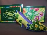 51MMP9 dxqL. SL160  FLORAL FANTASY WILLOW HALL SHOE FIGURINE PRIMROSE GRAPE HYACINTH FLOWER