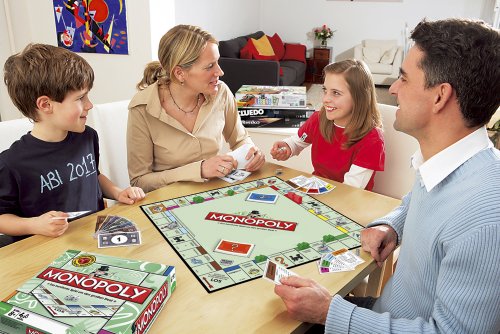 Cover image : Monopoly Standard