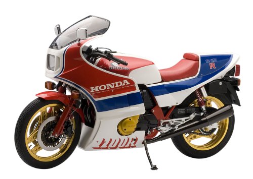 AUTOart 1/6 HONDA CB1100R RD 1983 WHITE W/RED&BLUE STRIPES