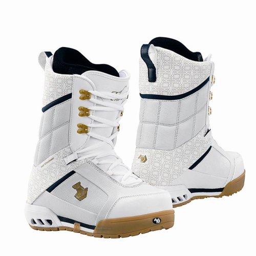 SportingGoods: Nothwave Snowboard Boot THREE Model New 06/07