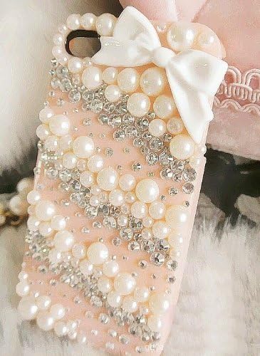 MobilePick® Stylish Crystal Diamond Rhinestones Gem Pearls with White Bow Bowknot Pattern Snap-On Back Protector Case Cover for Apple Iphone 5C + Cleaning Cloth