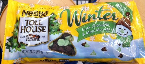 Nestle Toll House Winter Theme (Dark Chocolate and Mint) Baking Morsels Chips 10oz Bag (Pack of 6)