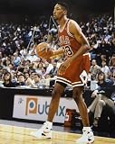 Scottie Pippen Autographed/Hand Signed Chicago Bulls 16x20 Photo