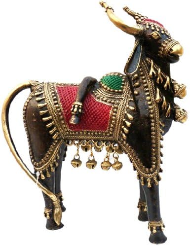 Leg Bull Animal Statues Made up of Brass, Nickel and Zinc. It Gives a Traditional Look to Your Interior