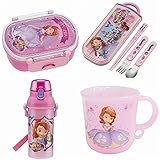 フリーアナウンサー