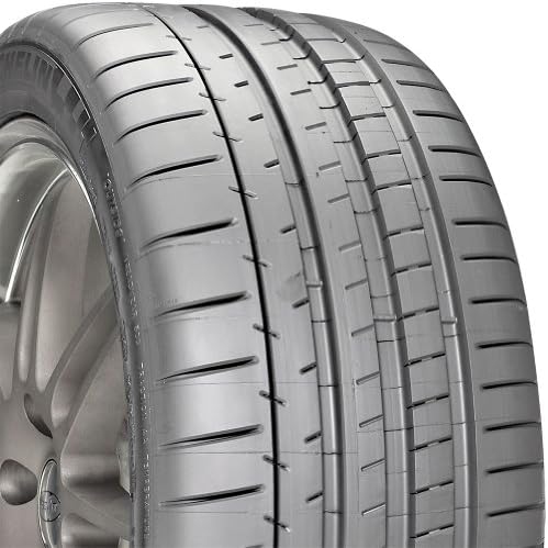Michelin Pilot Super Sport Tire -225/45Z19 96Y XL
