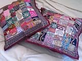 Review NovaHaat  / 2 INDIAN THROW TOSS SARI BEADED PILLOWS CUSHION COVERS