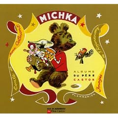Michka : Avec une peluche