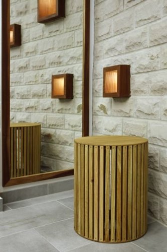 Badhocker von LogInDesign