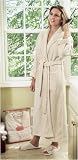 Review   / Velour Robe Natural