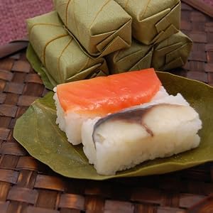 柿の葉寿司　さば・さけ２種類の折箱（10個入）
